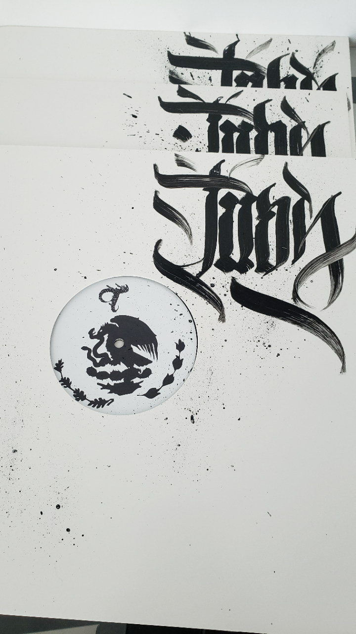 Tubs - Calligraphic DJ - WHITE