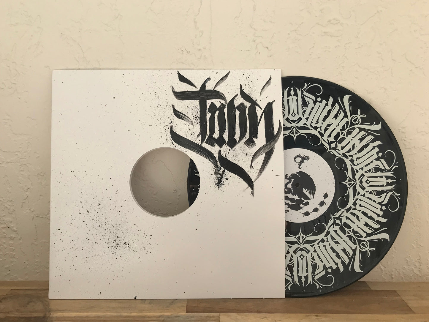 Tubs - Calligraphic DJ - WHITE