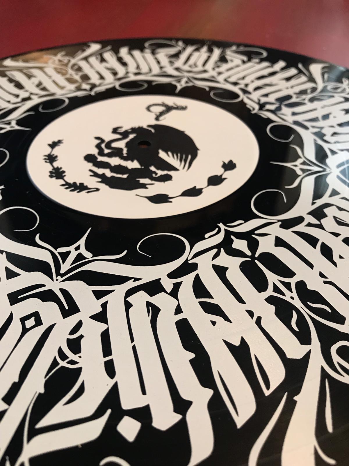 Tubs - Calligraphic DJ - WHITE